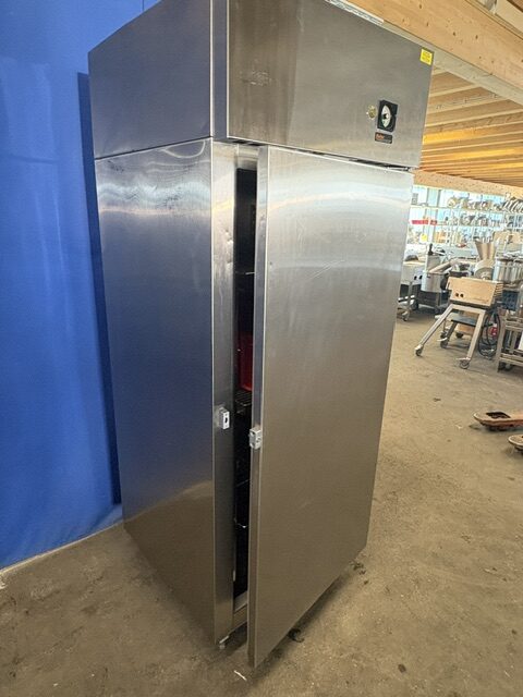 Kühlschrank RIEBER 2/1 GN für Euro-Kisten geeignet – Bild 4