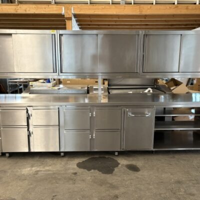 Kühltisch RIEBER Arbeitstheke Arbeitsschrank Theke mit Ausatz Edelstahl 410x90x200 cm