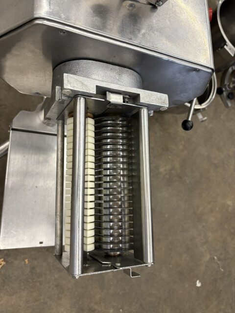 FEUMA SET HU 1020-2 Universal-Großküchenmaschine bis 1500 Menüs / Tag – Bild 14
