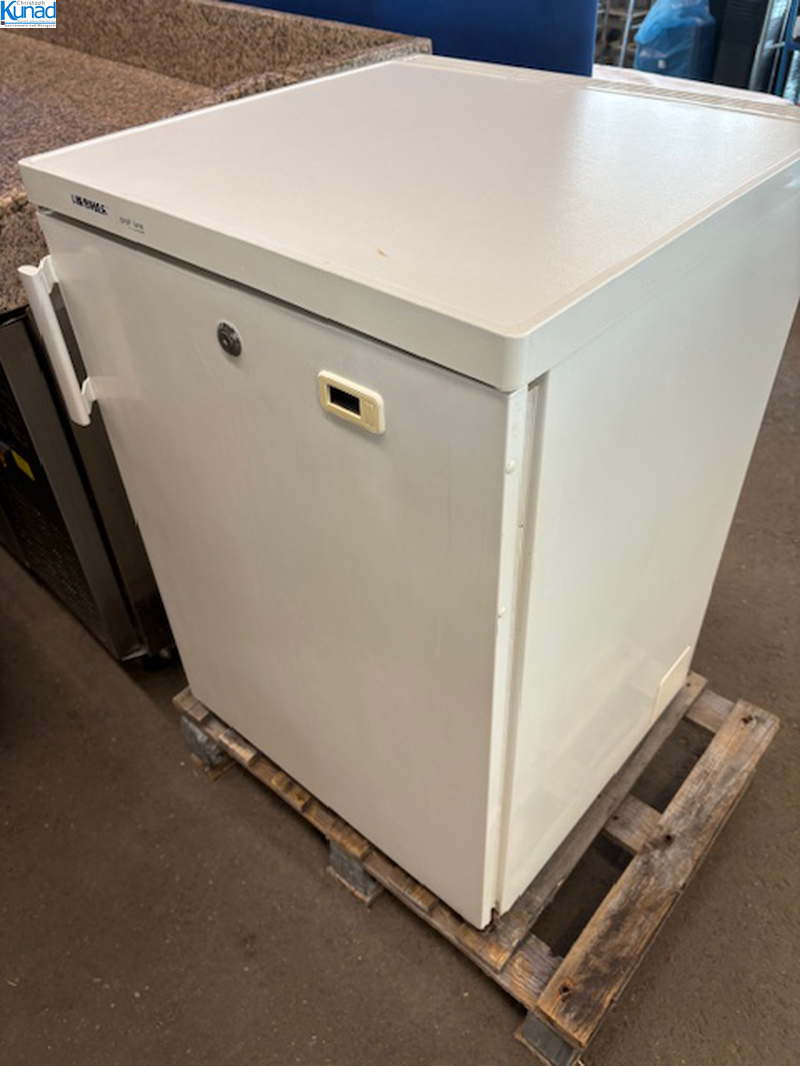 Kühlschrank LIEBHERR UKV1800 60x60x85 cm Getränkekühlschrank – Bild 4